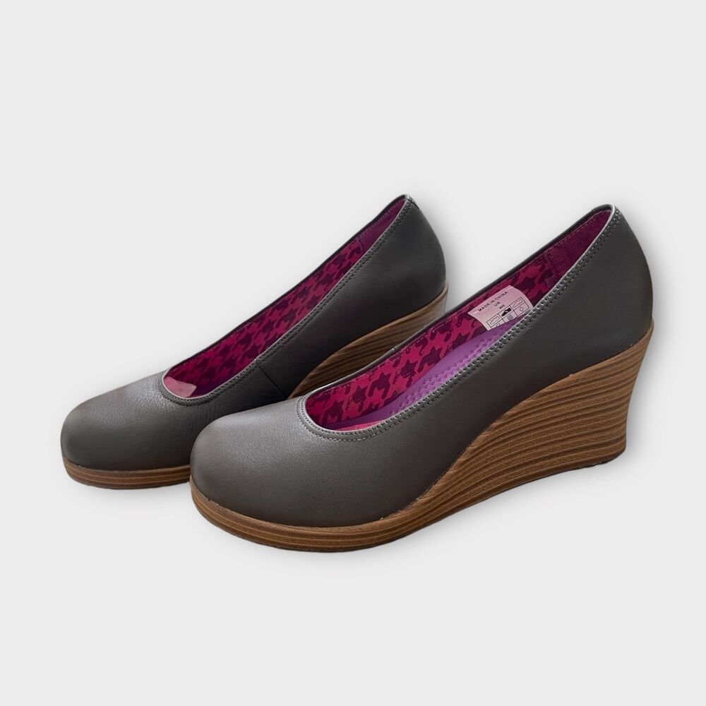 A-Leigh Closed Toe Wedge By Crocs In Espresso/Walnut Sz 6